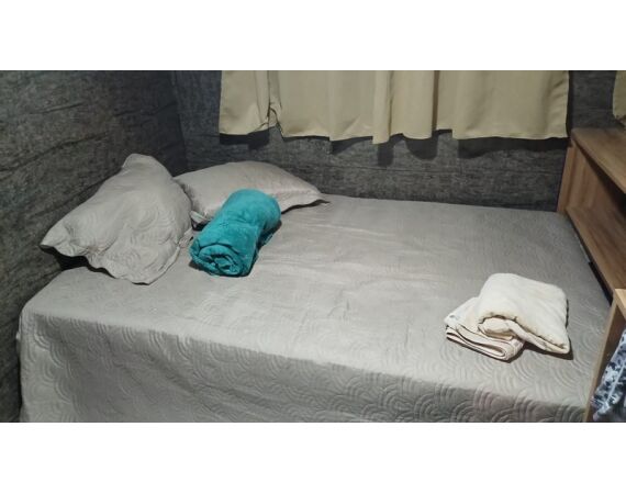 Peacock Bass Houseboat feb 27