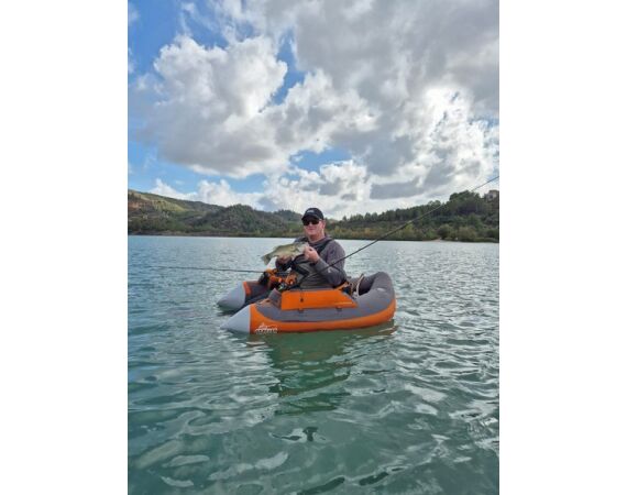 Spaanse bellyboat Black Bass