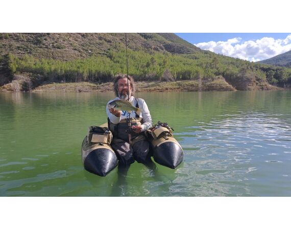 Spaanse bellyboat Black Bass