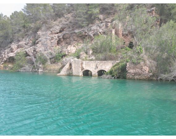 Spaanse bellyboat Black Bass